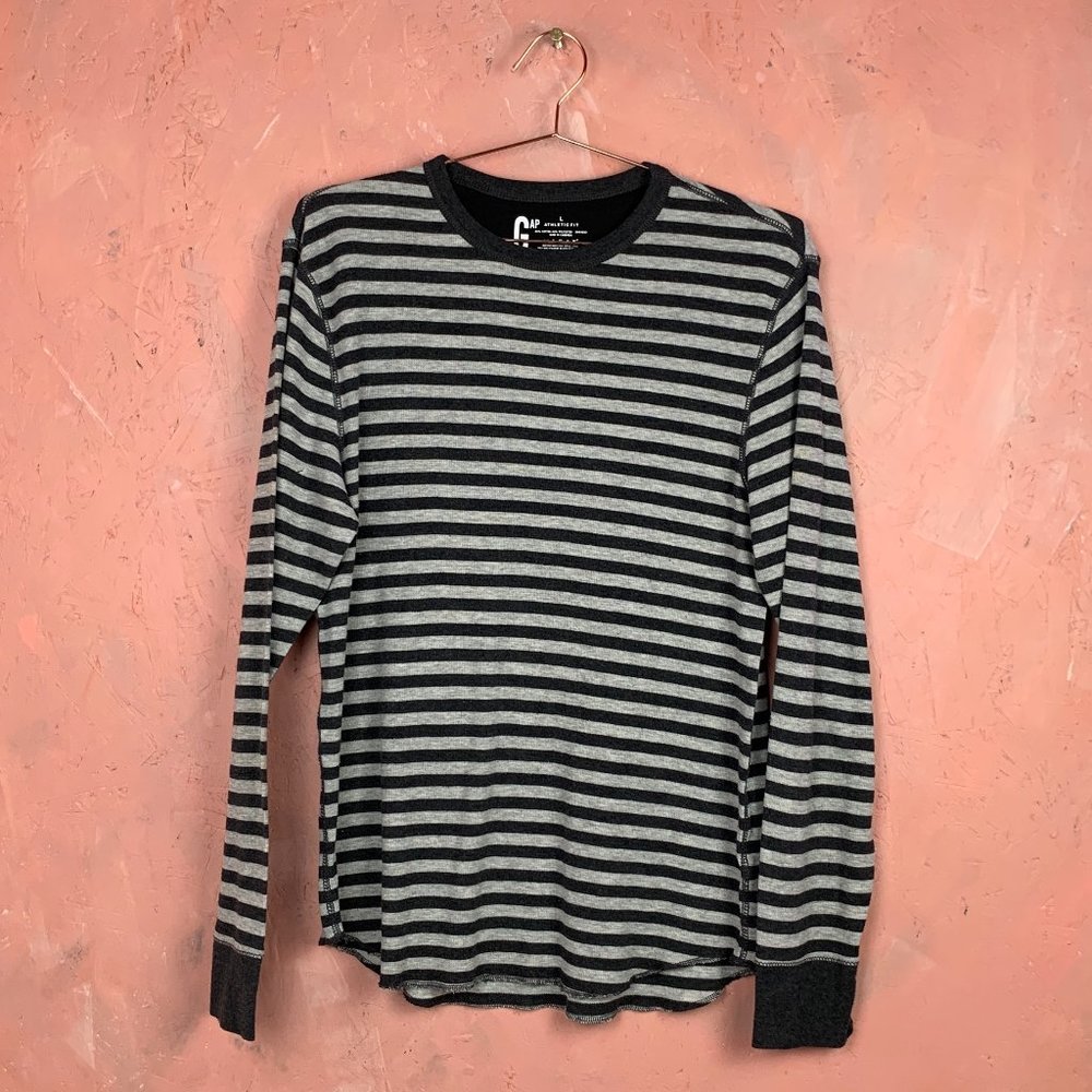 Men's LARGE Long Sleeve T-Shirt / GAP Large T-Shirts / Grey Waffle Knit T-Shirt